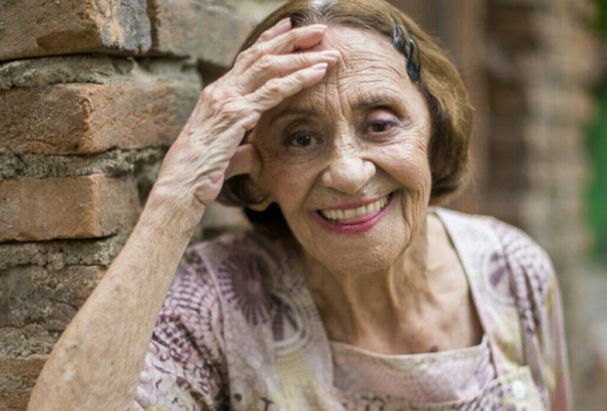 Aos 95 anos, Laura Cardoso revela que não pensa em aposentadoria