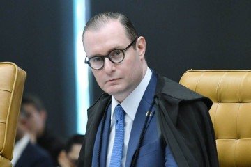 Zanin votou contra, por exemplo, a equiparação de homofobia e transfobia à injúria racial e a descriminalização da maconha para uso pessoal -  (crédito: Carlos Moura/SCO/STF)