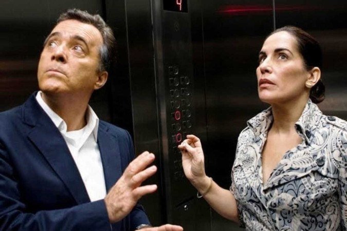 Cena da discussão de Claudio e Helena no elevador - (crédito: Globo Filmes/Divulgação) Cena da discussão de Claudio e Helena no elevador - (crédito: Globo Filmes/Divulgação)