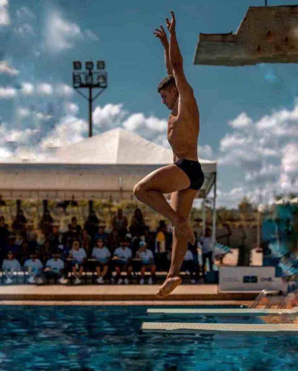 Rafael Borges, 18 anos, &eacute; um dos destaques do Brasil nos saltos ornamentais