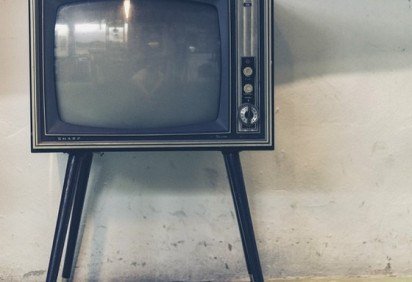 Televisão faz parte do dia a dia dos brasileiros e, seja no jornalismo ou no entretenimento, existem programas que divertem ou informam o público há décadas. Veja o Top-30 dos mais antigos que ainda estão no ar.   -  (crédito: Pixabay)
