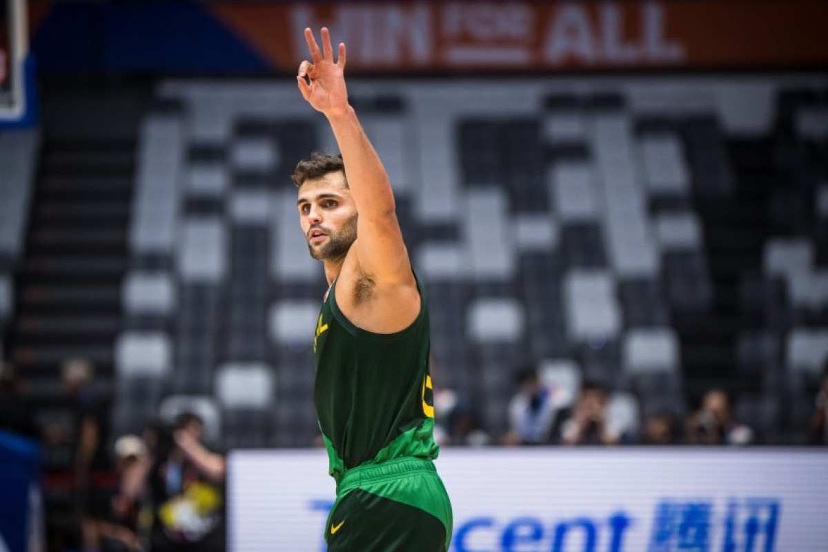 Ruptura no tendão tira armador Raulzinho da Copa do Mundo de Basquete