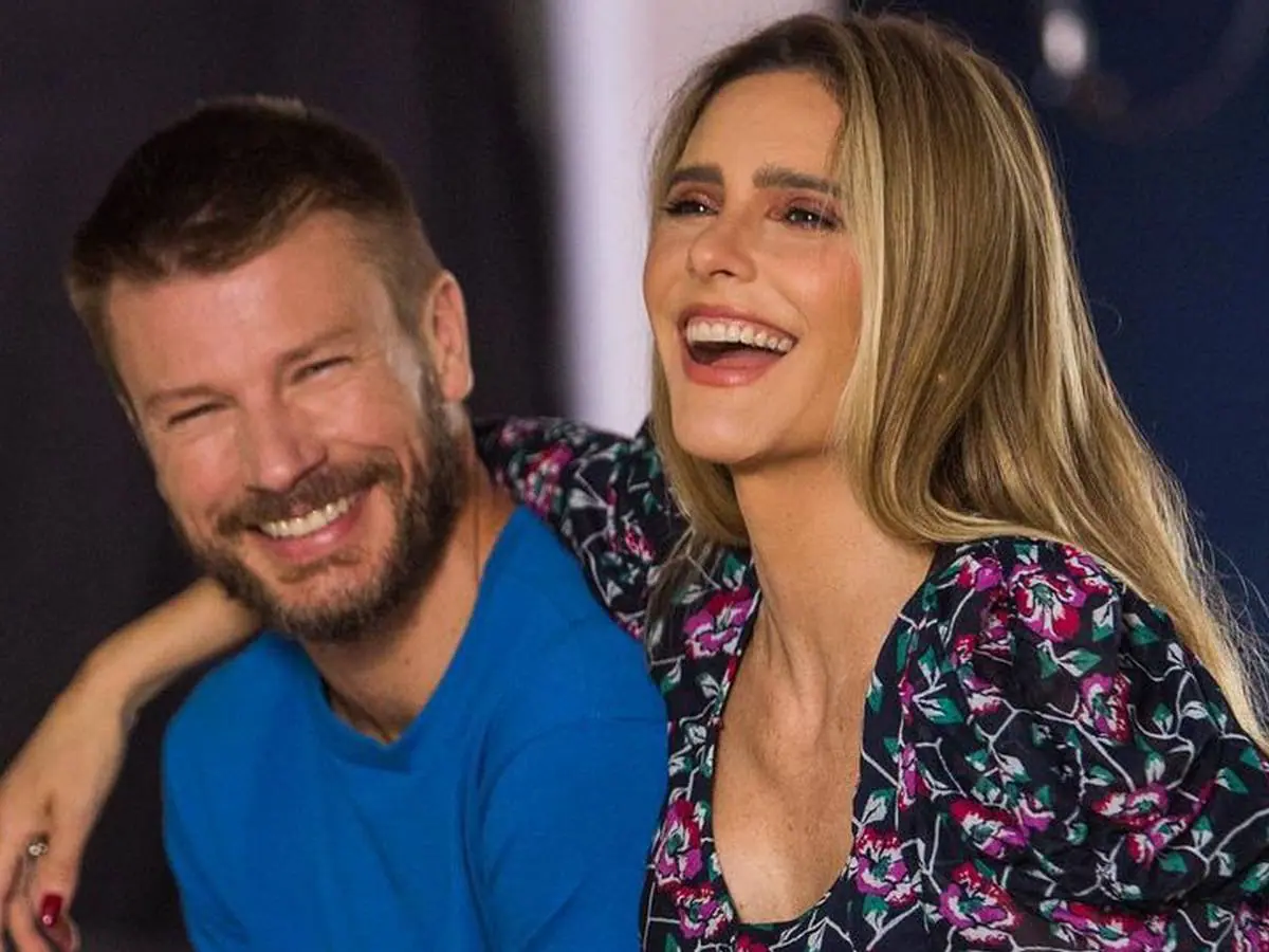 Fernanda Lima e Rodrigo Hilbert posam juntinhos na web e encantam fãs: 