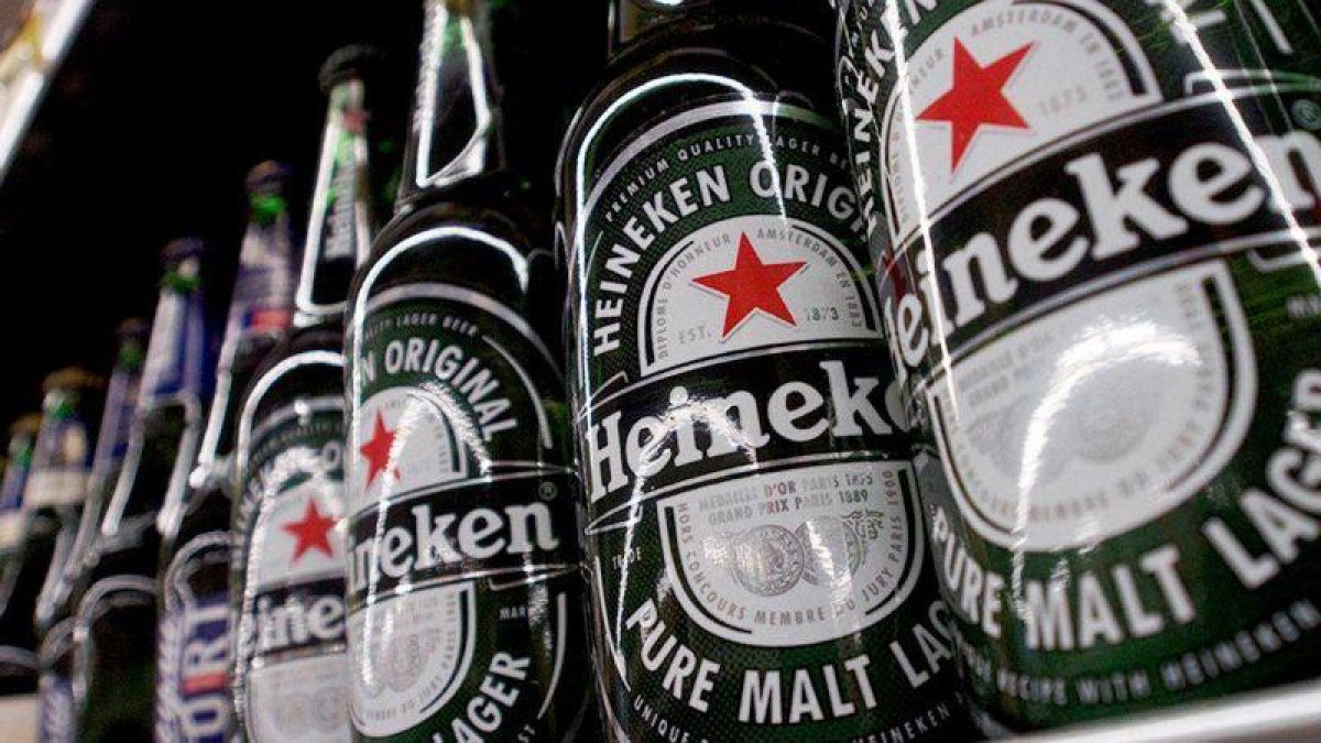 Por que a Heineken vendeu seu negócio milionário na Rússia por 1 euro