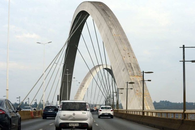 Detran interditará via marginal à Ponte JK
 -  (crédito:  Marcelo Ferreira/CB/D.A Press)