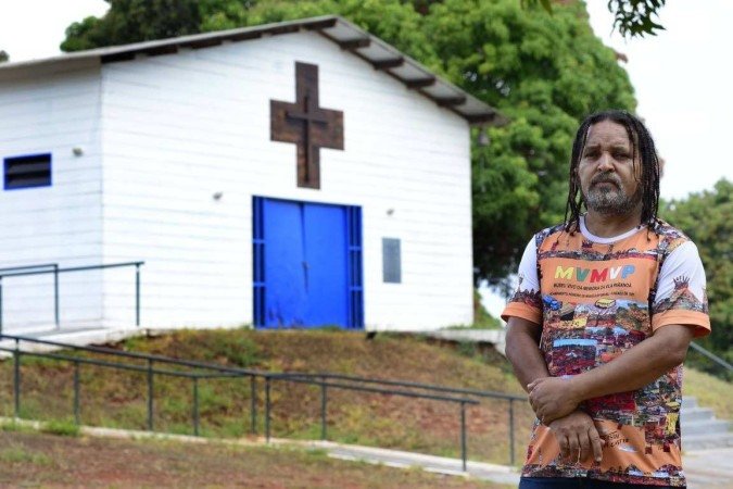 Gersion de Castro é um dos que lutam pela preservação da memória da antiga Vila Paranoá, como a Igreja de São Geraldo no Parque Ecológico da região - (crédito: Marcelo Ferreira/CB/D.A Press) Gersion de Castro é um dos que lutam pela preservação da memória da antiga Vila Paranoá, como a Igreja de São Geraldo no Parque Ecológico da região - (crédito: Marcelo Ferreira/CB/D.A Press)