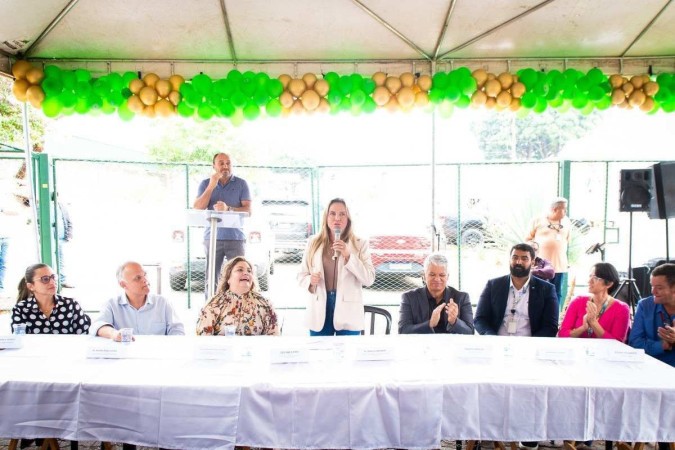 No aniversário de 42 anos da unidade, a governadora em exercício Celina Leão anunciou a ordem de licitação da reforma do pronto socorro do HRC -  (crédito: George Gianni / VGDF)