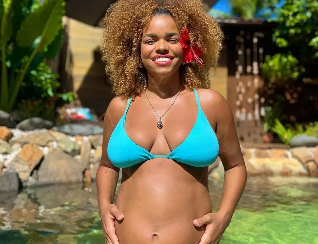 Jeniffer Nascimento rasga o verbo após ser dispensada de trabalhos por estar grávida - (crédito: Reprodução/Instagram @jeniffer_nascimento) Jeniffer Nascimento rasga o verbo após ser dispensada de trabalhos por estar grávida - (crédito: Reprodução/Instagram @jeniffer_nascimento)