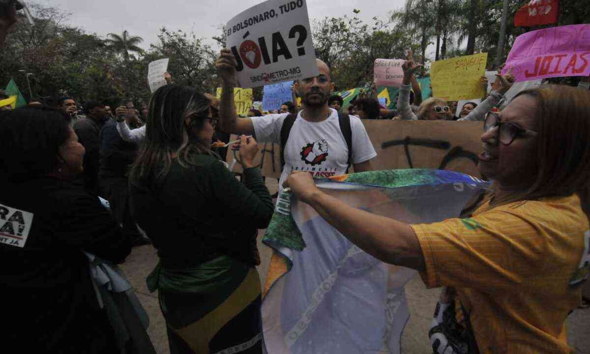  Bolsonaro em BH: apoiadores de Lula e bolsonaristas se encontram na ALMG 