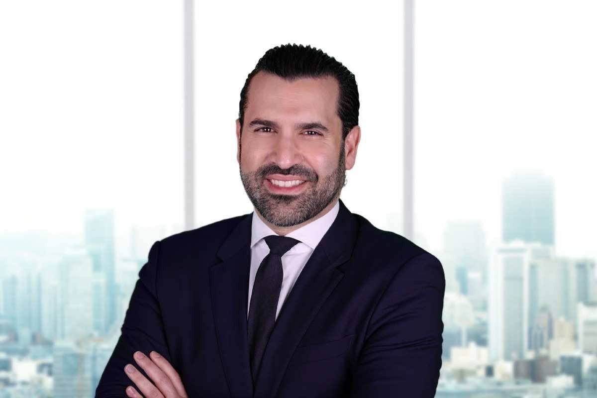 Neama Rahmani, ex-procurador federal e President of West Coast Trial Lawyers (em Los Angeles)  