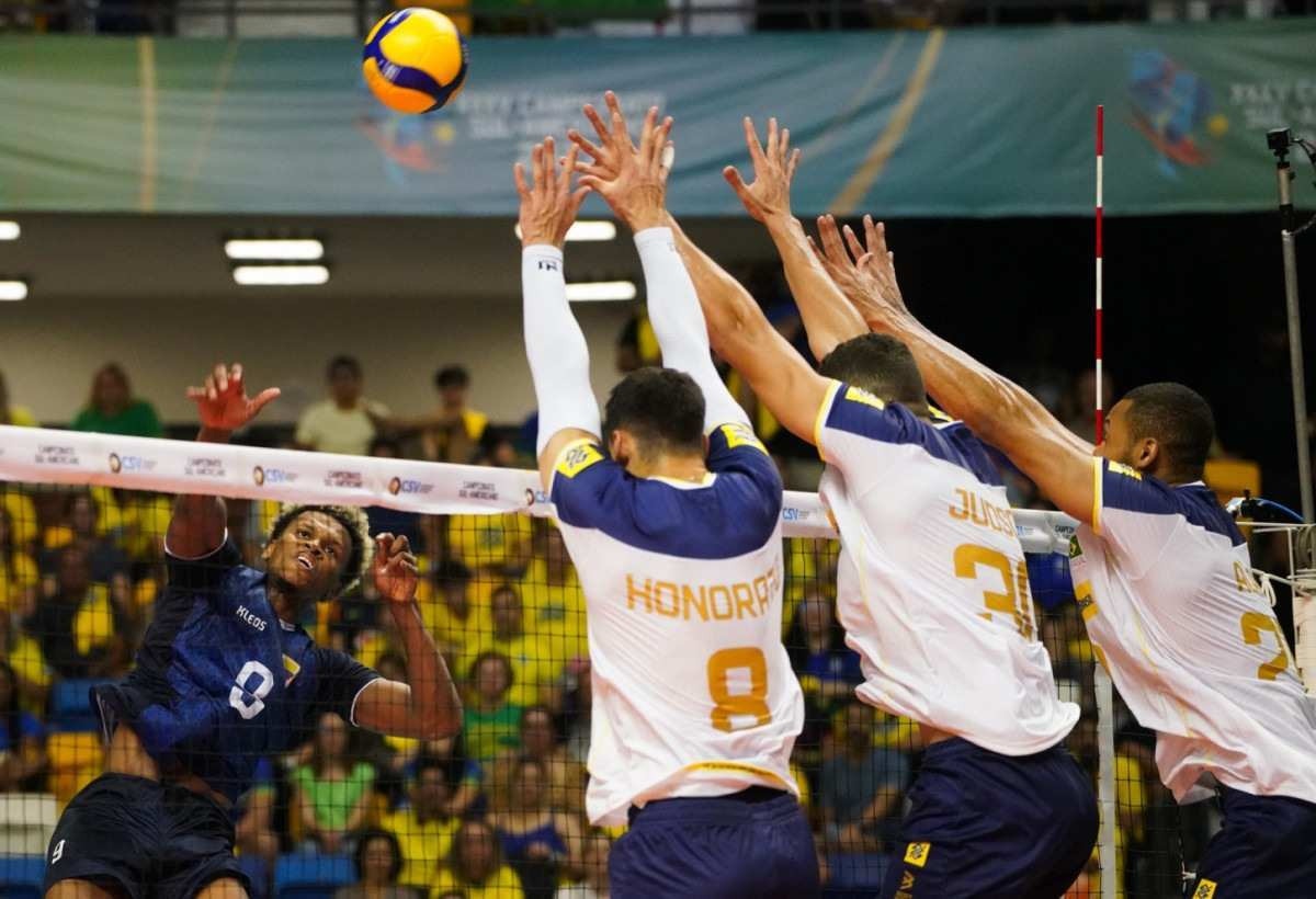 Brasil vence Colômbia e segue 100% no Sul-Americano masculino de vôlei