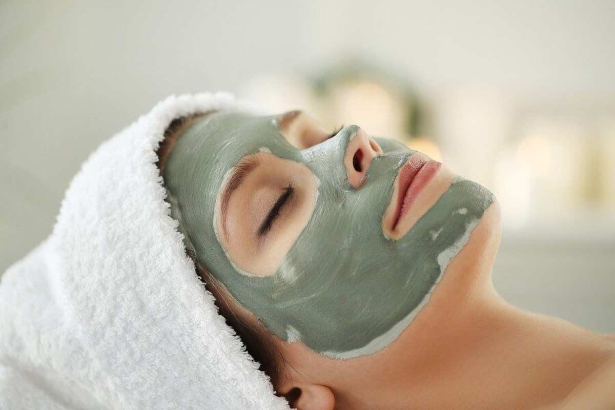 Os benefícios em inserir as máscaras faciais na rotina de skincare 