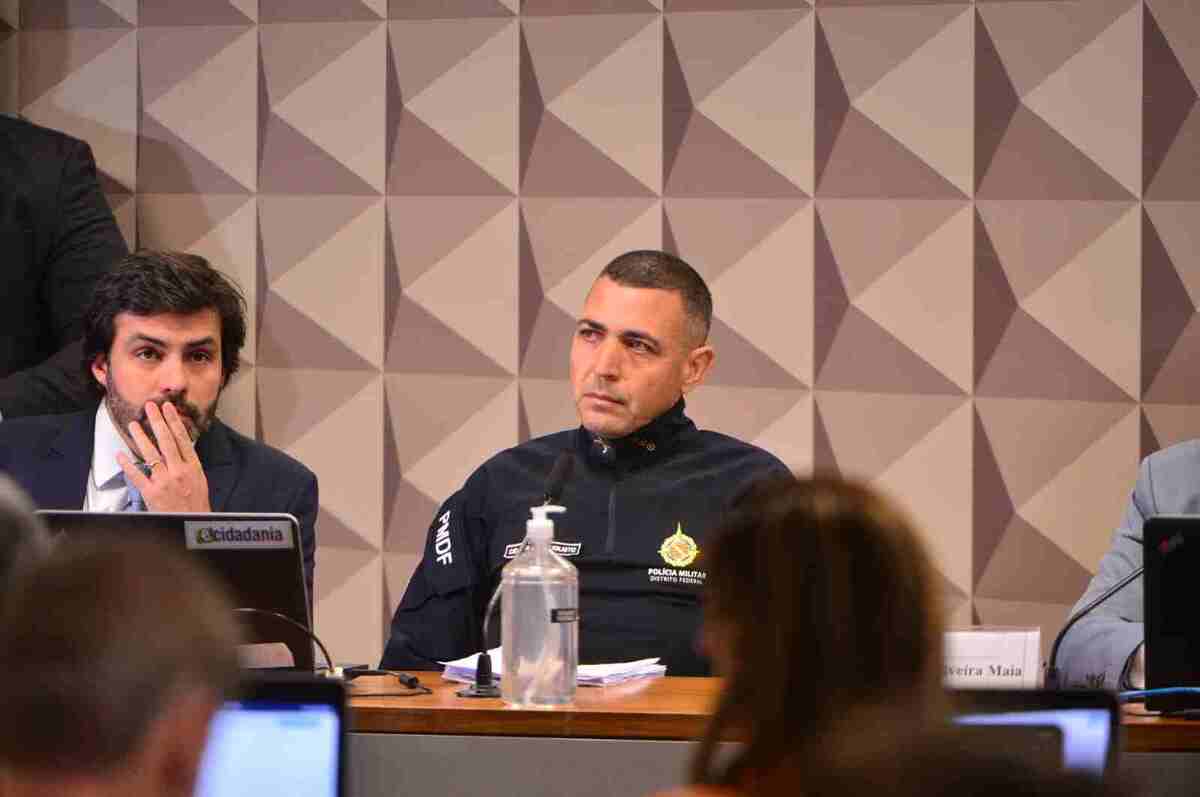 Militar ficou em silêncio na CPMI do 8 de janeiro  -  (crédito: Ed Alves/D.A Press/CB)