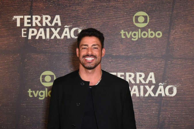 Aos 43 anos, bem requisitado na publicidade e na TV, o ator considera sua melhor fase - (crédito: Observatorio dos Famosos) Aos 43 anos, bem requisitado na publicidade e na TV, o ator considera sua melhor fase - (crédito: Observatorio dos Famosos)