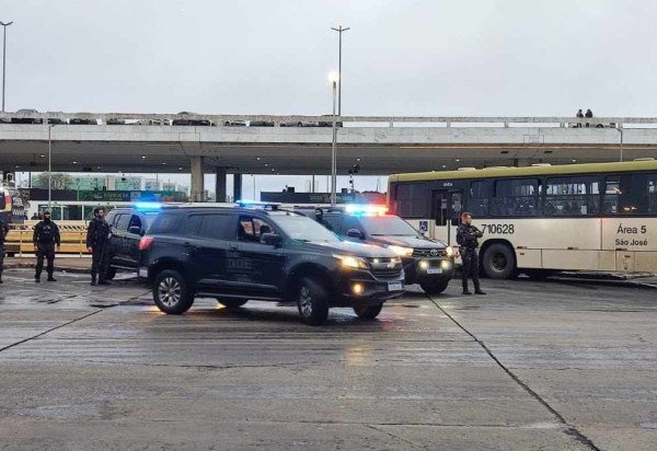 Ed Alves/ CB/D.APress