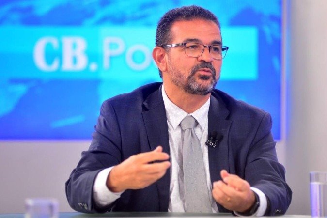 Lorenz foi um dos primeiros a chegar à Esplanada no pós-vandalismo - (crédito: Ed Alves/CB/DA.Press) Lorenz foi um dos primeiros a chegar à Esplanada no pós-vandalismo - (crédito: Ed Alves/CB/DA.Press)