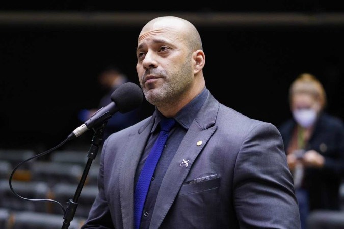 Deputado Daniel Silveira ( PTB RJ ), durante sessão deliberativa -  (crédito: Pablo Valadares/Camara dos Deputados)