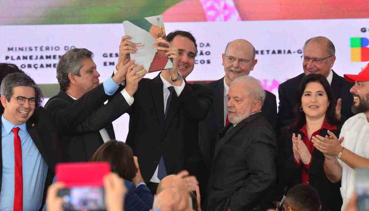 Plano Plurianual para 2024-2027 será entregue nesta quarta-feira, dia 30, ao Congresso Nacional em cerimônia no Palácio do Planalto -  (crédito: Ed Alves/CB/D.A Press )