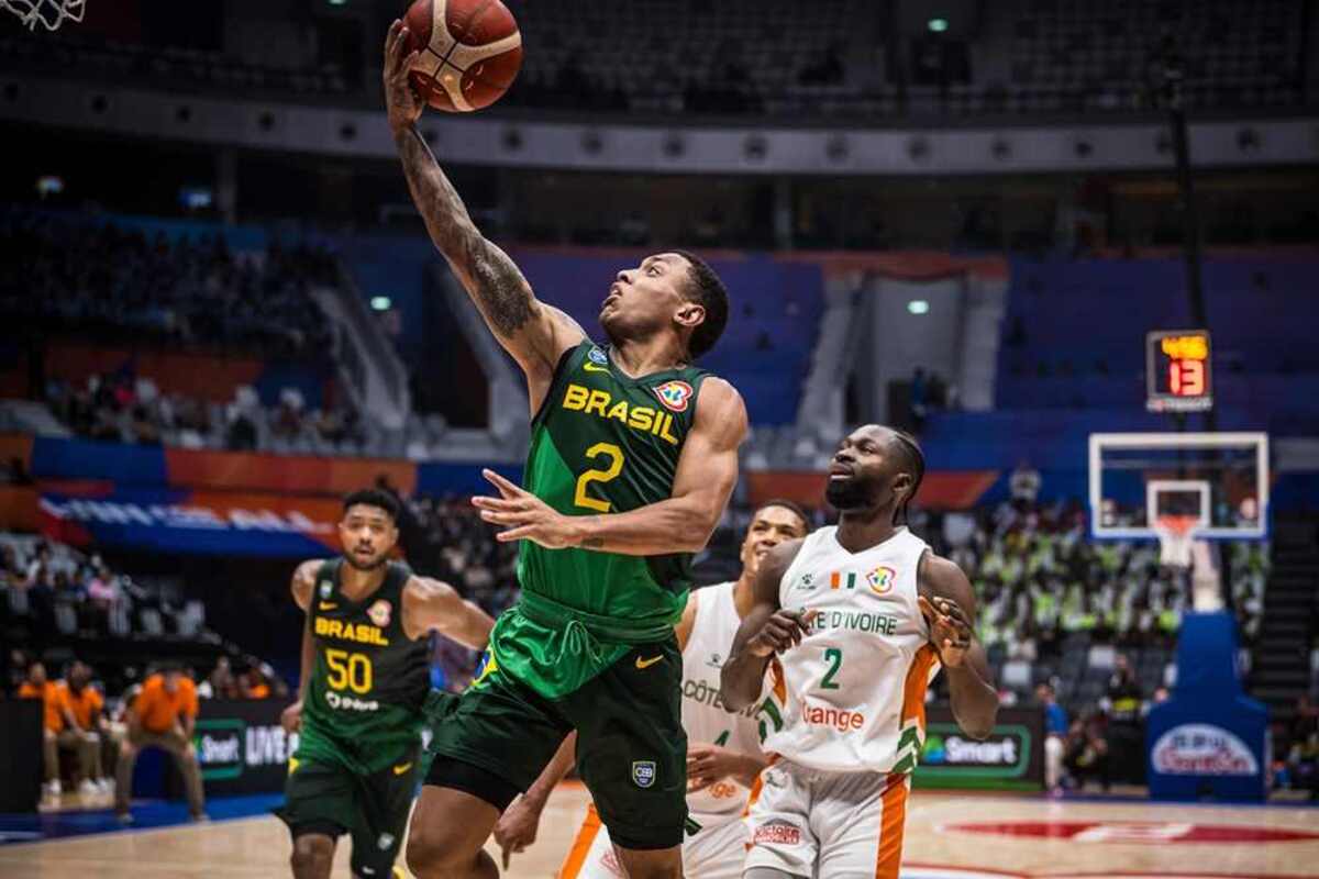 Brasil sofre, mas vence Costa do Marfim e avança no Mundial de Basquete
 -  (crédito: FIBA/Divulgação)