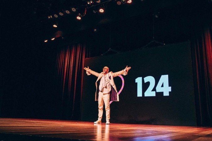 As batidas do coração de Fabrício Carpinejar fazem parte do espetáculo