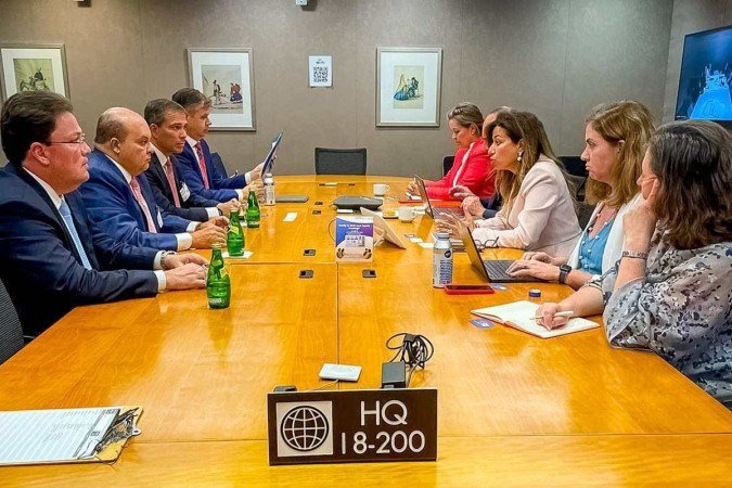 Ibaneis se reúne com equipe do Banco Mundial, em Washington-EUA, para buscar investimentos ao DF - (crédito: Divulgação/Agência Brasília) Ibaneis se reúne com equipe do Banco Mundial, em Washington-EUA, para buscar investimentos ao DF - (crédito: Divulgação/Agência Brasília)