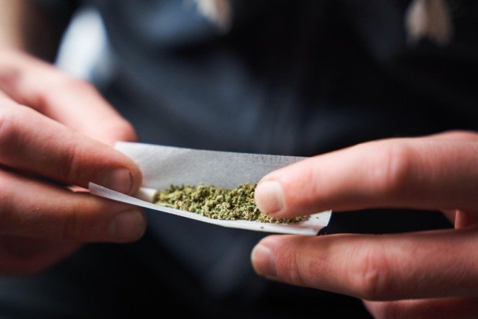 Embora uso de tabaco esteja caindo nos EUA, o de cannabis está aumentando - (crédito: Getty Images) Embora uso de tabaco esteja caindo nos EUA, o de cannabis está aumentando - (crédito: Getty Images)