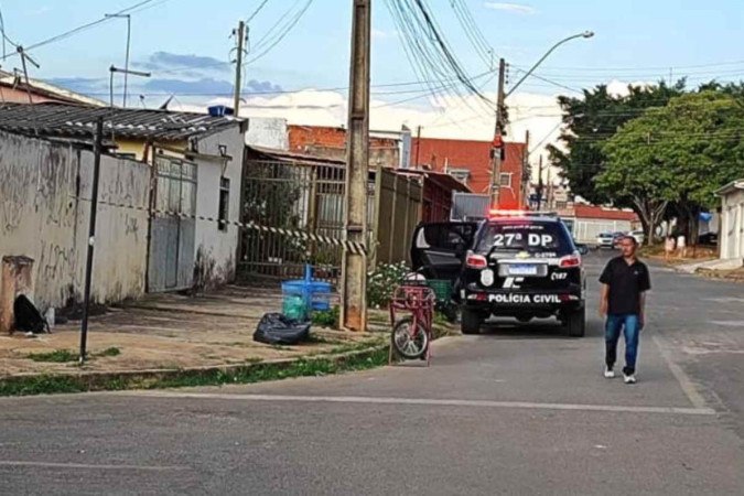 O caso da mulher encontrada sem vida está sendo investigado pela 27ª DP, que enviou agentes ao local do crime na sexta-feira. -  (crédito: Recanto Alerta/Divulgação)