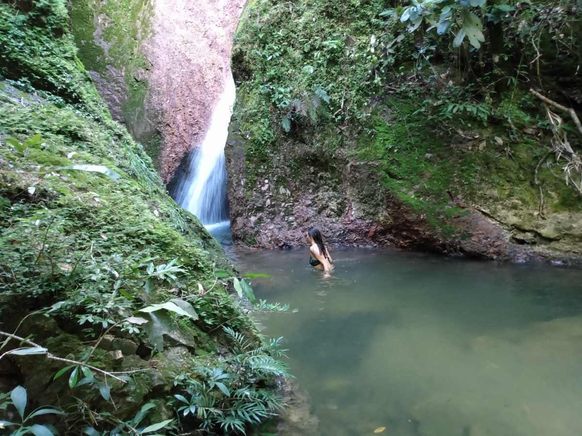 Cachoeira do Buracão, Vale do São Pedro, em São João dAliança-GO, portal da Chapada dos Veadeiros. Agosto de 2023