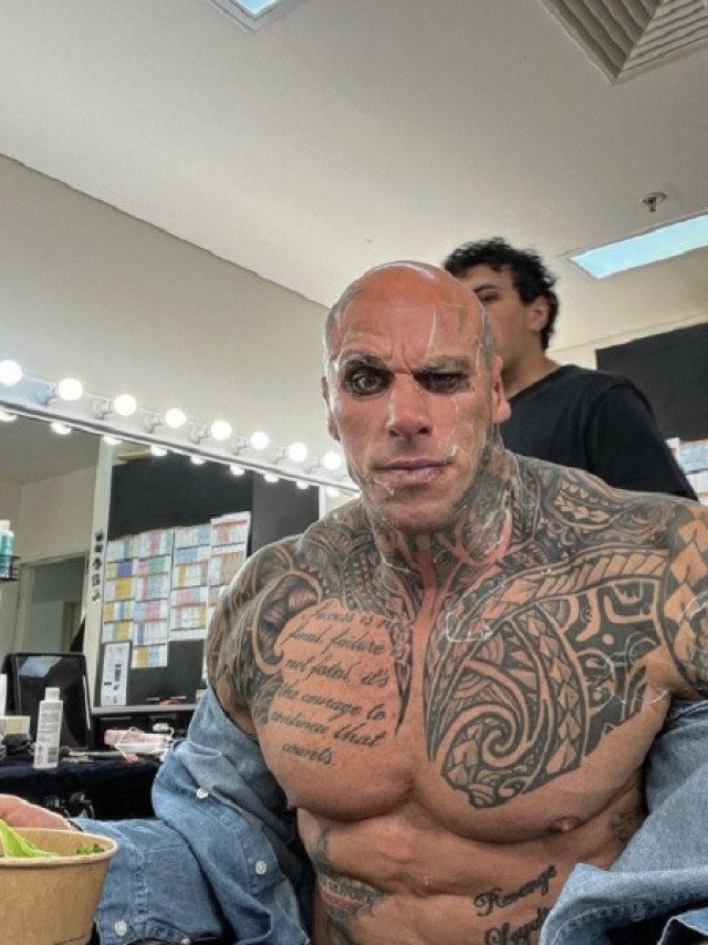 Com aparência temível, Martyn Ford estará em Mortal Kombat 2