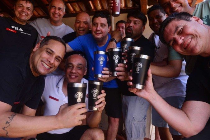  01/09/2023 Credito: Ed Alves/CB/DA.Press. Cidades. Encontro 30 Anos - Amigos - Alunos - CMB - Turma de 1993. 