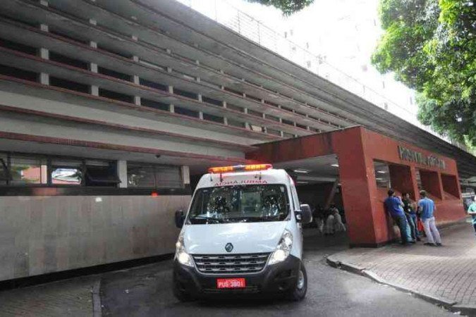 Incêndio em casa de umbanda deixa três pessoas gravemente feridas - (crédito: EM Gerais) Incêndio em casa de umbanda deixa três pessoas gravemente feridas - (crédito: EM Gerais)