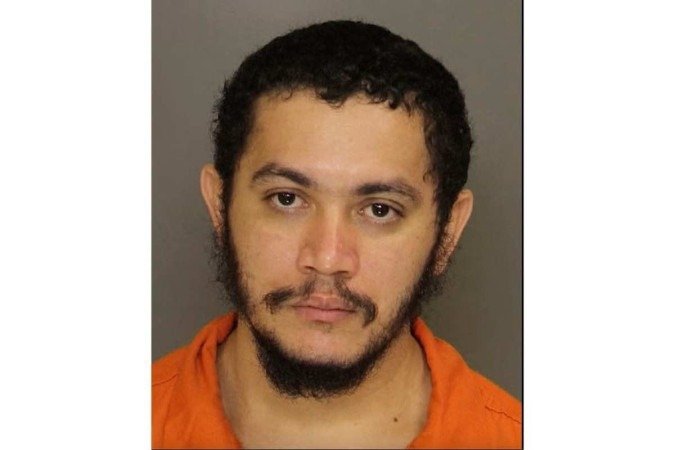 O brasileiro Danilo Cavalcante é procurado desde quinta-feira (31/8), após fugir da prisão na qual foi condenado por matar a ex-namorada - (crédito: Sistema de prisioneiro fugitivo da Pennsylvania/Reprodução) O brasileiro Danilo Cavalcante é procurado desde quinta-feira (31/8), após fugir da prisão na qual foi condenado por matar a ex-namorada - (crédito: Sistema de prisioneiro fugitivo da Pennsylvania/Reprodução)