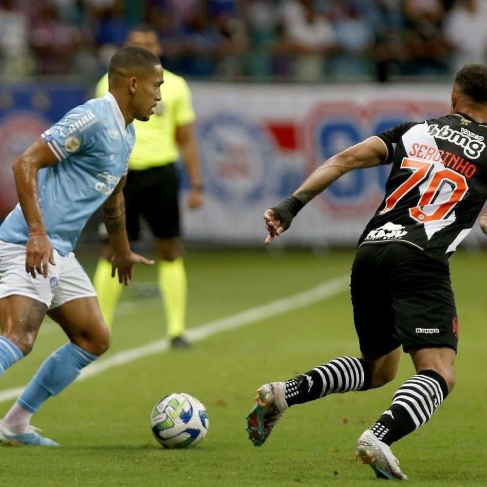 Santos arranca empate do Corinthians com pênalti nos acréscimos