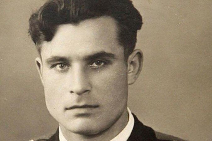 O destacado oficial soviético Vasili Arkhipov (1926-1998) conseguiu evitar um holocausto nuclear no mar do Caribe - (crédito: Wikicommons ) O destacado oficial soviético Vasili Arkhipov (1926-1998) conseguiu evitar um holocausto nuclear no mar do Caribe - (crédito: Wikicommons )