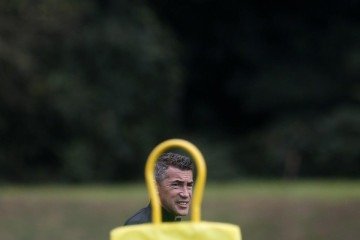 Bruno Lage mira colocar a "cabeça no lugar" após a derrota para o Fla no Nilton Santos -  (crédito: Vitor Silva/Botafogo)