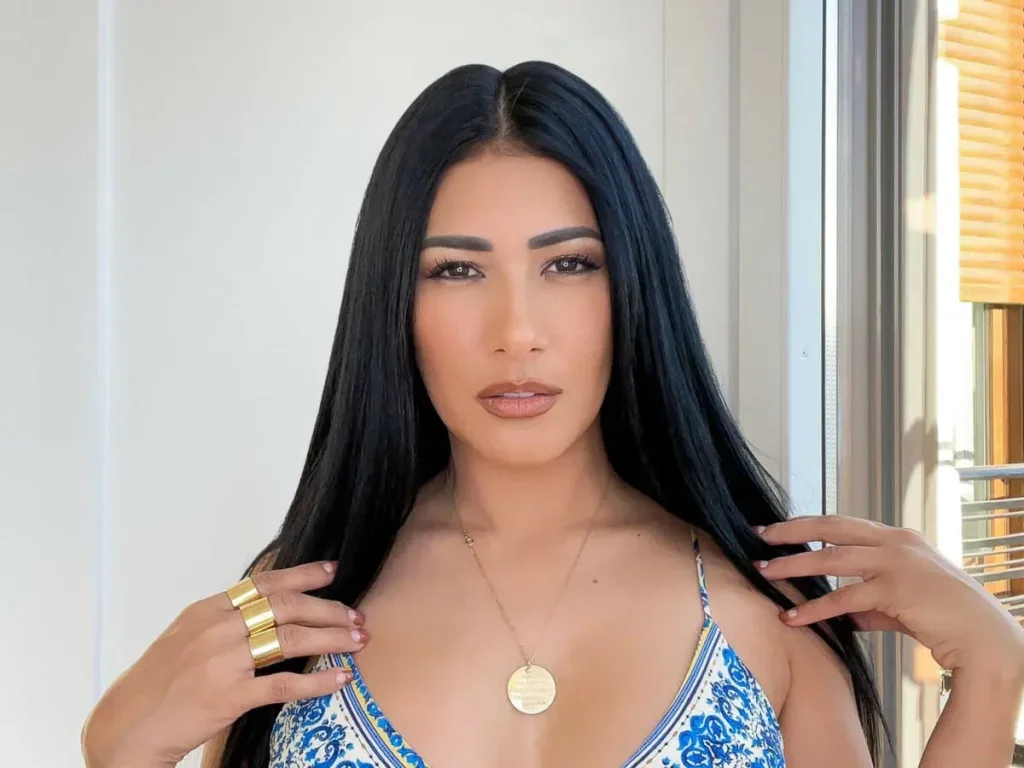 De maiô, Simaria esbanja beleza arrasadora na web: "Maravilhosa" - (crédito: Reprodução/Instagram @simaria) De maiô, Simaria esbanja beleza arrasadora na web: "Maravilhosa" - (crédito: Reprodução/Instagram @simaria)