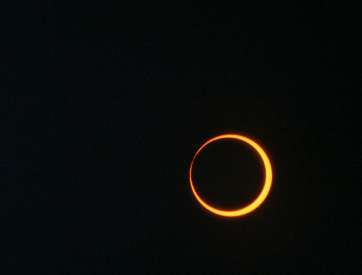 Eclipse solar acontece no sábado; saiba horários e onde e como observar