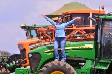 Danielle Kataki, produtora de Padre Bernardo: presença feminina no agro - (crédito: Ed Alves/CB/DA.Press) Danielle Kataki, produtora de Padre Bernardo: presença feminina no agro - (crédito: Ed Alves/CB/DA.Press)