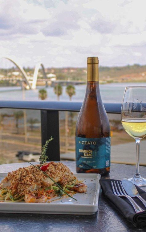Robalo em crosta do Santé Lago - (crédito: Kayo Magalhães) Robalo em crosta do Santé Lago - (crédito: Kayo Magalhães)