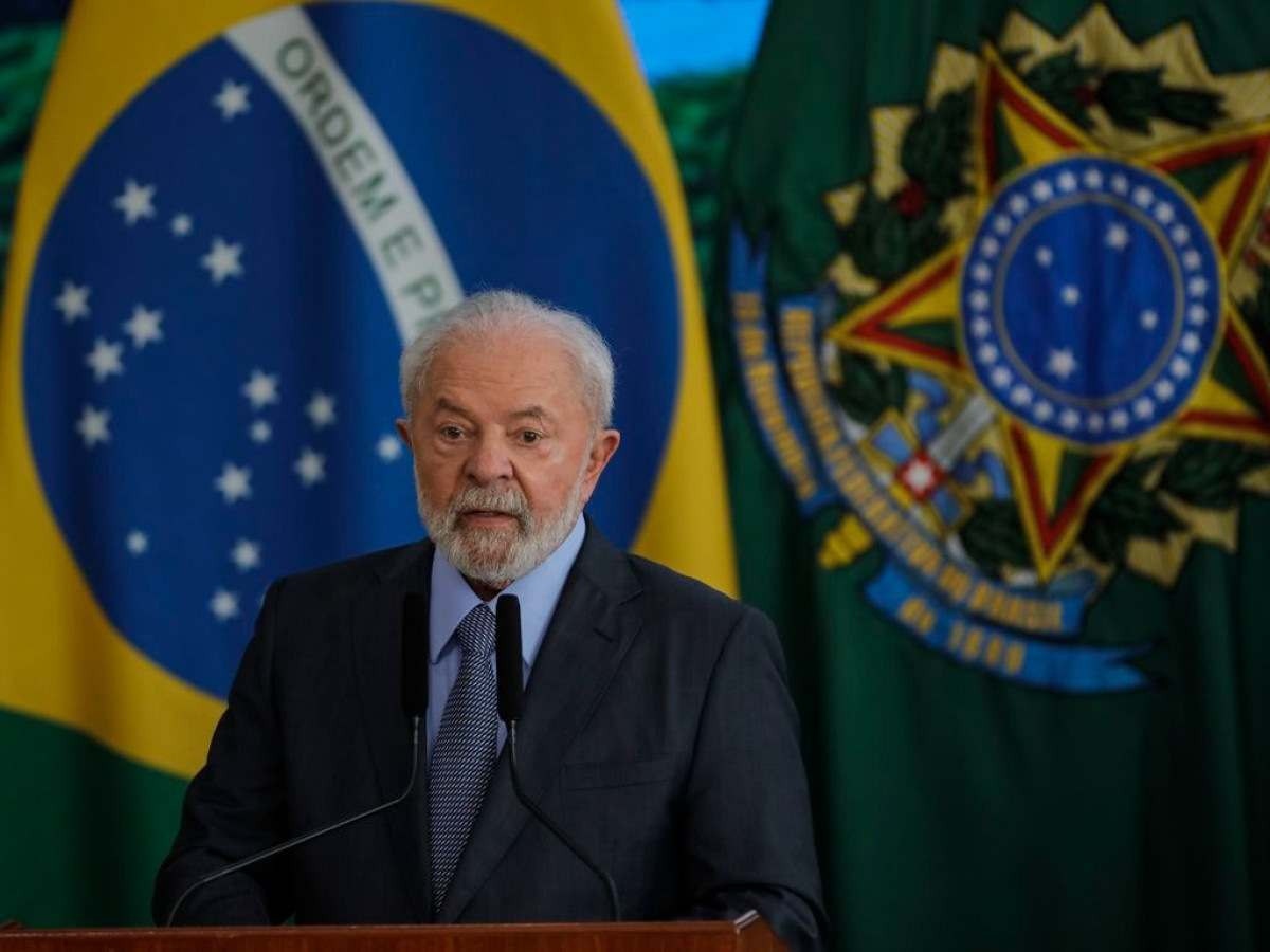 Lula embarca para a Índia após as comemorações do 7 de setembro