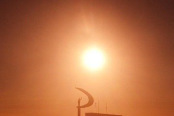 Domingo (16/3) em Brasília será de céu ensolarado e altas temperaturas -  (crédito: Ed Alves/CB/D.A. Press)