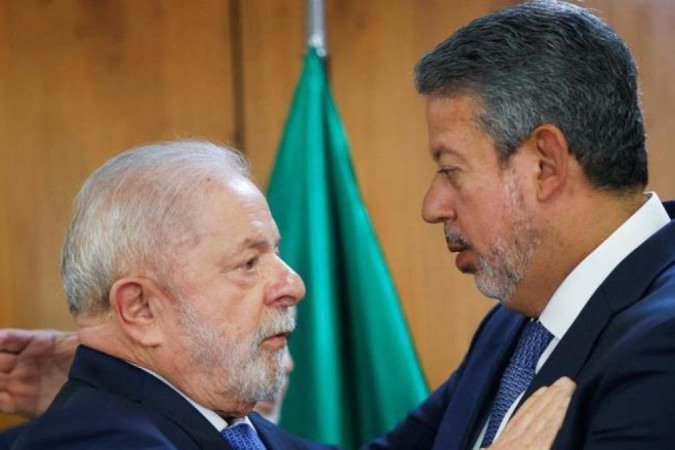 Negociação entre Lula e Lira deve ser 'pauta a pauta', diz especialista - (crédito: Reuters) Negociação entre Lula e Lira deve ser 'pauta a pauta', diz especialista - (crédito: Reuters)
