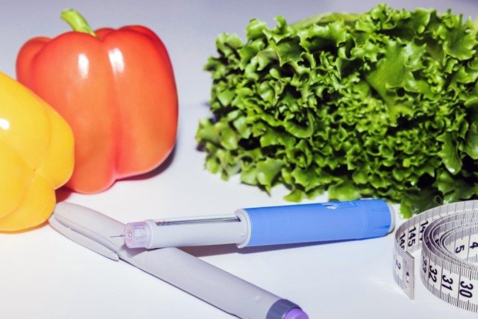 Alimentos naturais podem induzir efeitos semelhantes ao de medicamentos como Ozempic e Wegovy, diz especialista em nutrição - (crédito: Getty Images) Alimentos naturais podem induzir efeitos semelhantes ao de medicamentos como Ozempic e Wegovy, diz especialista em nutrição - (crédito: Getty Images)