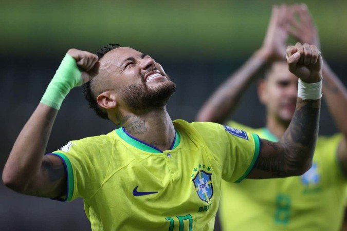 Além de Neymar, apenas três outros jogadores de futebol aparecem na lista -  (crédito: Vitor Silva/CBF)