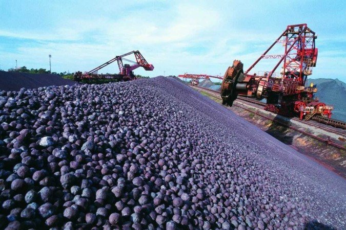 Municípios mineiros cobram R$ 2,4 bilhões da Vale em taxas por exploração de minério. - (crédito: Vale/Divulgação) Municípios mineiros cobram R$ 2,4 bilhões da Vale em taxas por exploração de minério. - (crédito: Vale/Divulgação)
