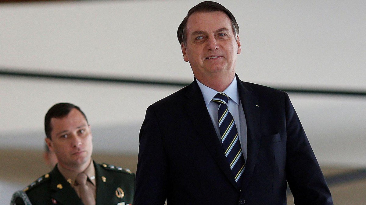 Caso das joias: Cid diz que entregou US$ 86 mil para Bolsonaro