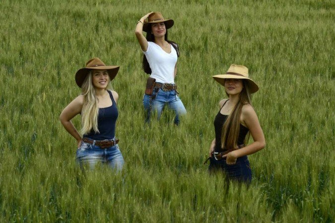 As amigas Maria Isabela, Gabriela e Luma compartilham o amor pelo estilo country de viver - (crédito: Carlos Vieira/CB) As amigas Maria Isabela, Gabriela e Luma compartilham o amor pelo estilo country de viver - (crédito: Carlos Vieira/CB)