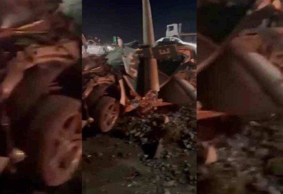 Acidente entre dois carros na BR 070, um deles bateu em um poste de alta tensão - (crédito: Divulgação/Ceilândia Muita Treta) Acidente entre dois carros na BR 070, um deles bateu em um poste de alta tensão - (crédito: Divulgação/Ceilândia Muita Treta)