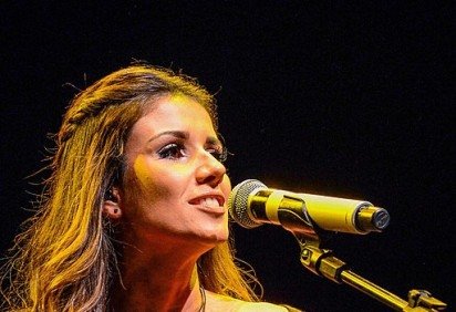 Pirata ou Rainha? Paula Fernandes brinca com Inteligência Artificial Recentemente a cantora Paula Fernandes publicou em sua rede social uma série de fotografias criadas a partir de Inteligência Artificial. - (crédito: flickr Teca Lamboglia)