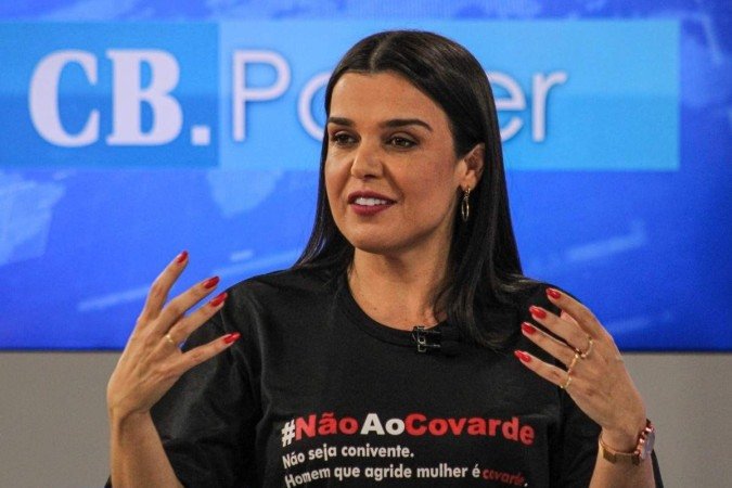 Giselle Ferreira, secretária da Mullher do GDF, em entrevistada ao CB.Poder, fala sobre programa que pretende inserir homens no combate à violência contra a mulher - (crédito: Kayo Magalhaes) Giselle Ferreira, secretária da Mullher do GDF, em entrevistada ao CB.Poder, fala sobre programa que pretende inserir homens no combate à violência contra a mulher - (crédito: Kayo Magalhaes)
